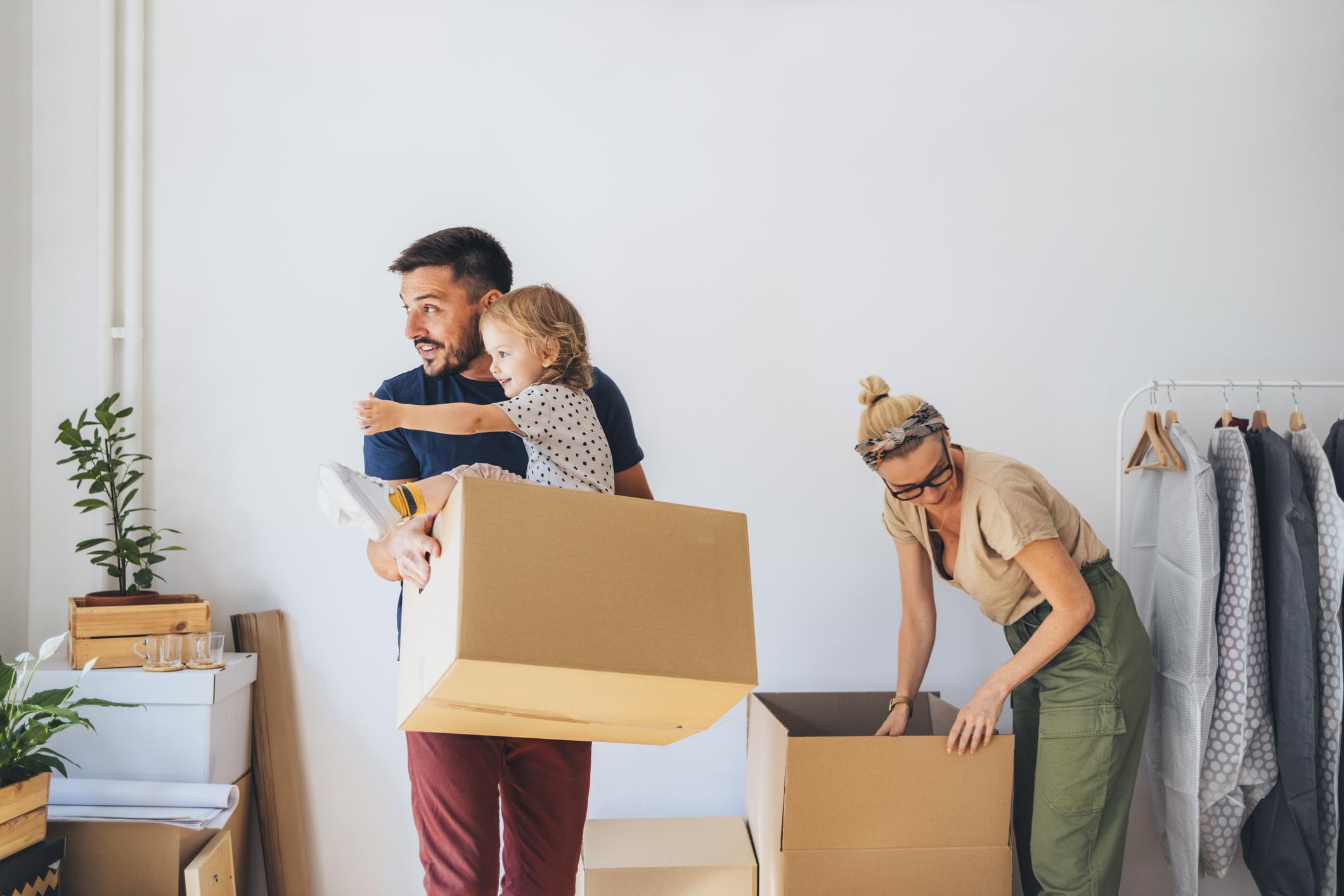 How to move house with children